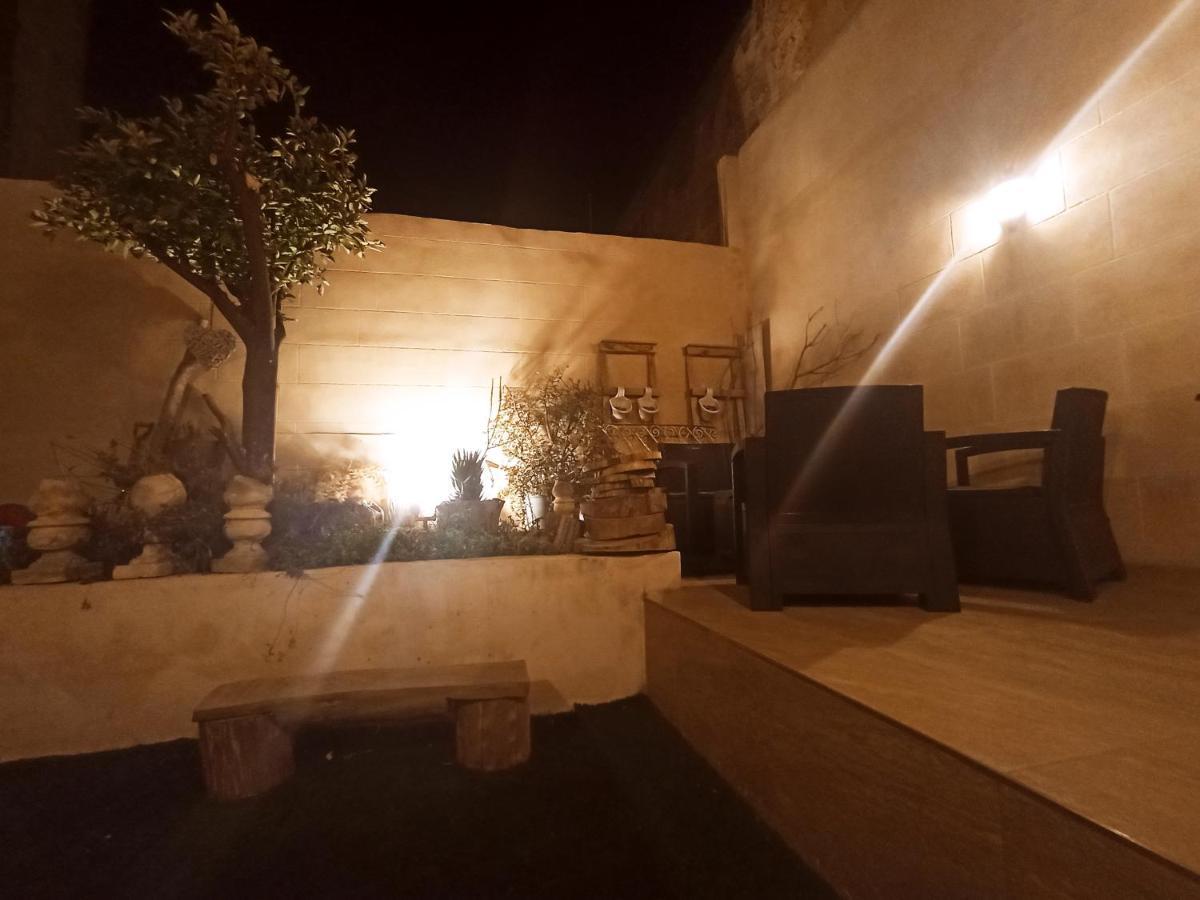 파올라 Dhara House Malta B&B 외부 사진